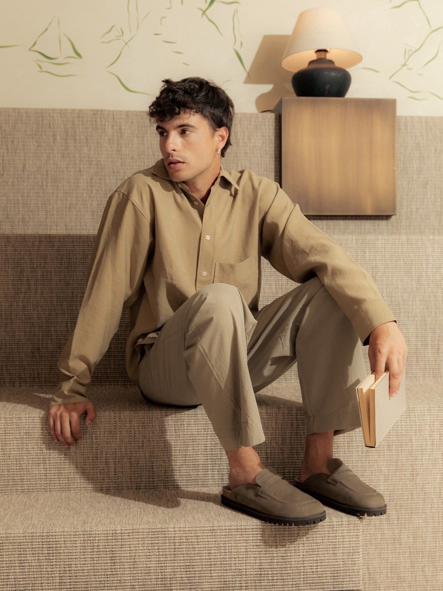 LOIS NUBUCK KAKI UNISEX