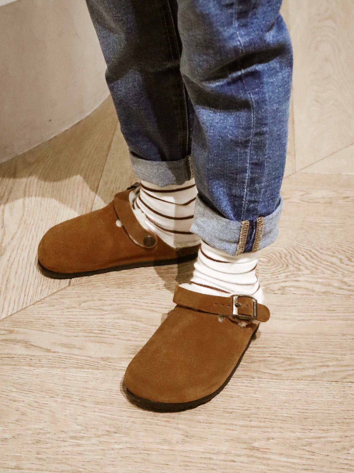 SHETLAND VELOUR WOOL MANDORLA